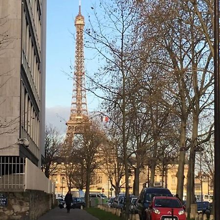 Studio Pour Deux Face A La Tour Eiffel Paris Eksteriør billede