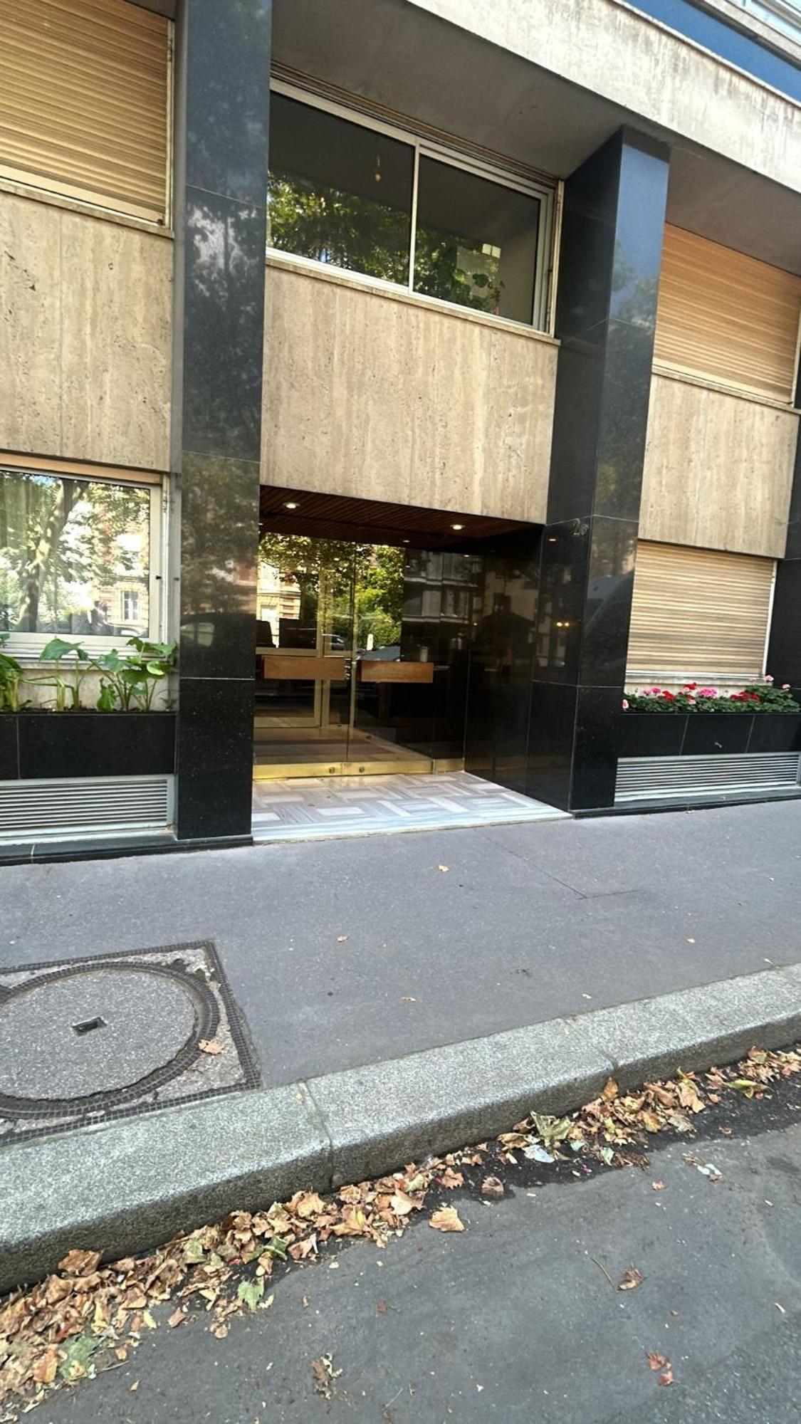 Studio Pour Deux Face A La Tour Eiffel Paris Eksteriør billede